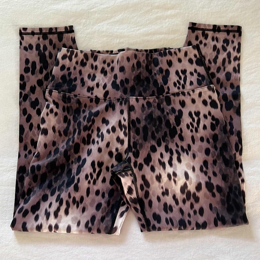 NWT Fabletics Powerhold Legging
